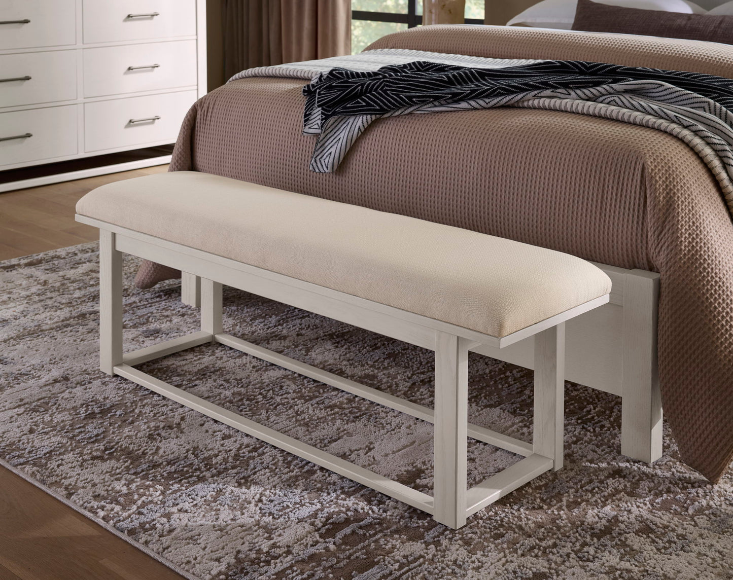 Lodge & Loft - Upholstered Bench - Ivory Cream