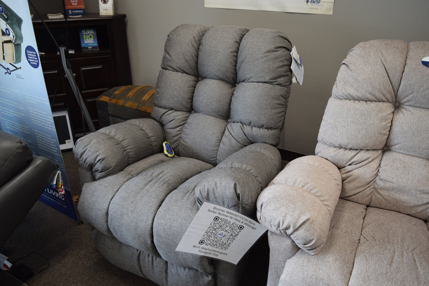 BROSMER 9MWH87/19706 Bark Rocker Recliner W/ Heat And Massage