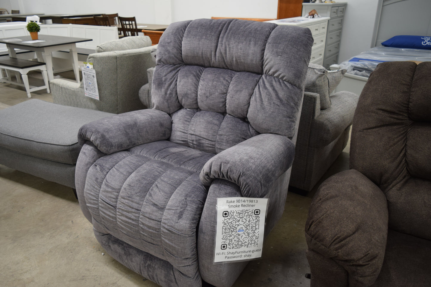 Rake 9B14/19813 Smoke Space Saver Recliner