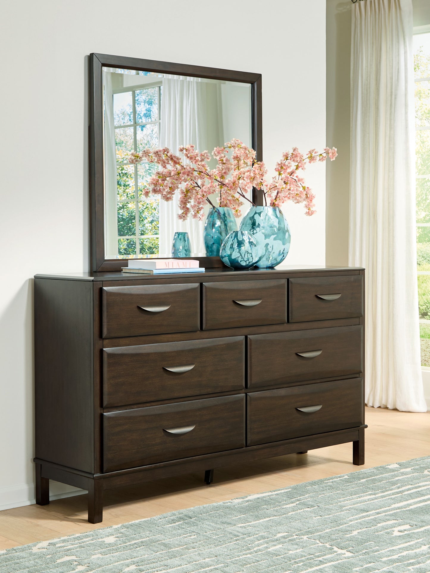 Vanmore - Dresser And Mirror - Dark Brown