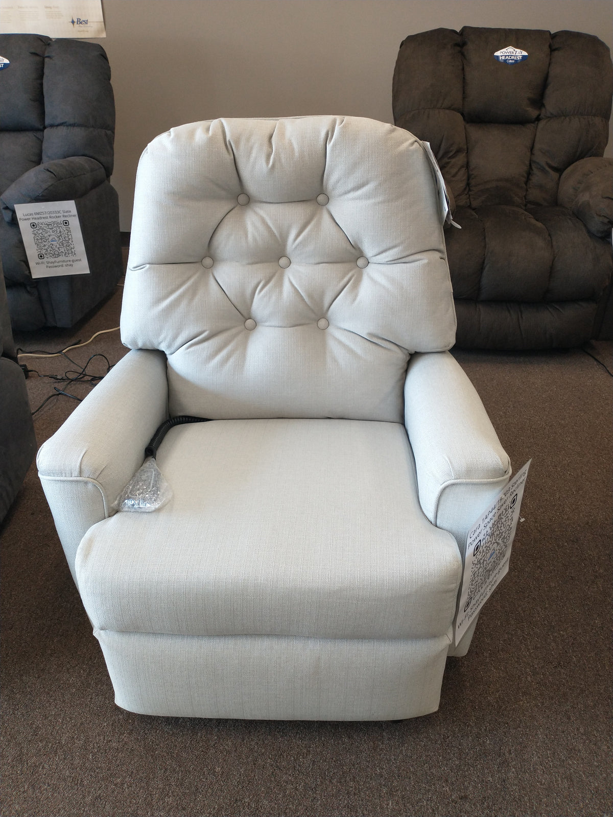 CARA 1AP44/19703 Sterling Power Space Saver Recliner