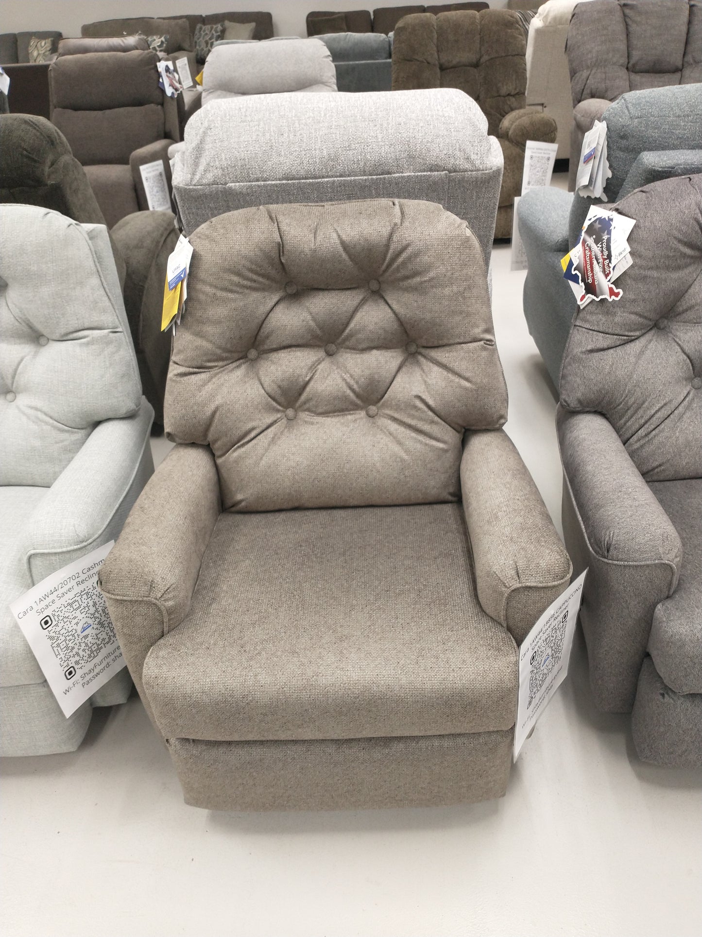 CARA 1AW44/18856 Cappuccino Space Saver Recliner