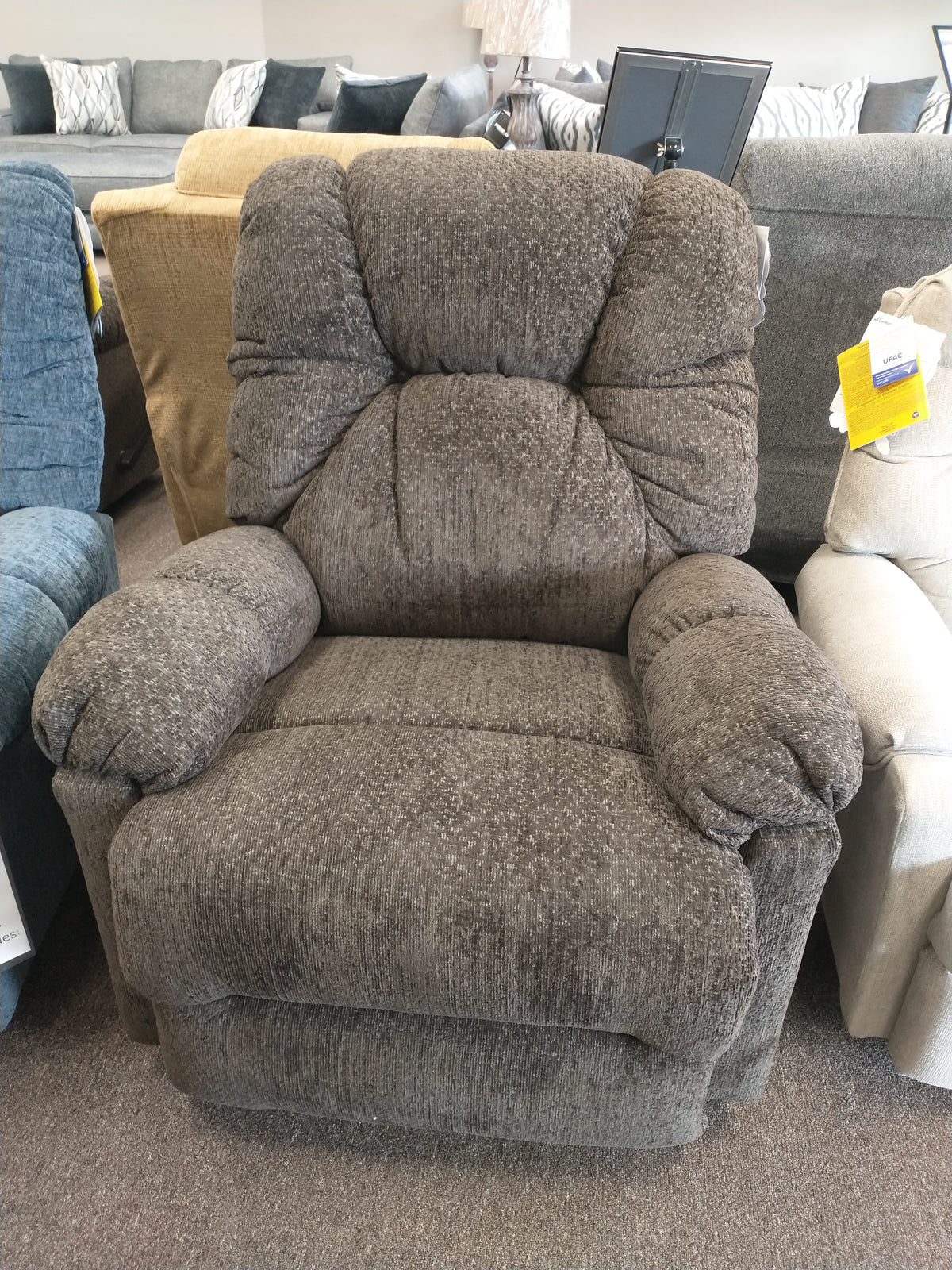 Romulus 9MW57/20096 Leather Rocker Recliner
