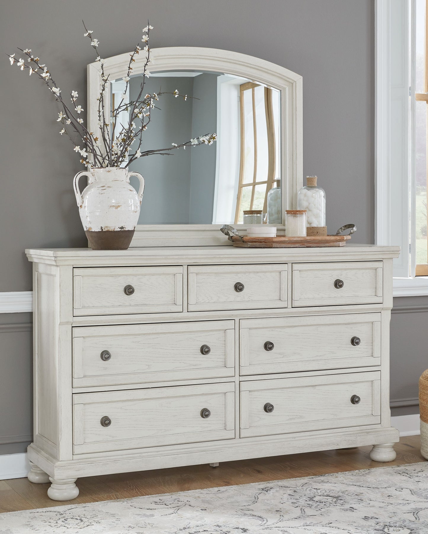 Robbinsdale - Dresser, Mirror - Antique White