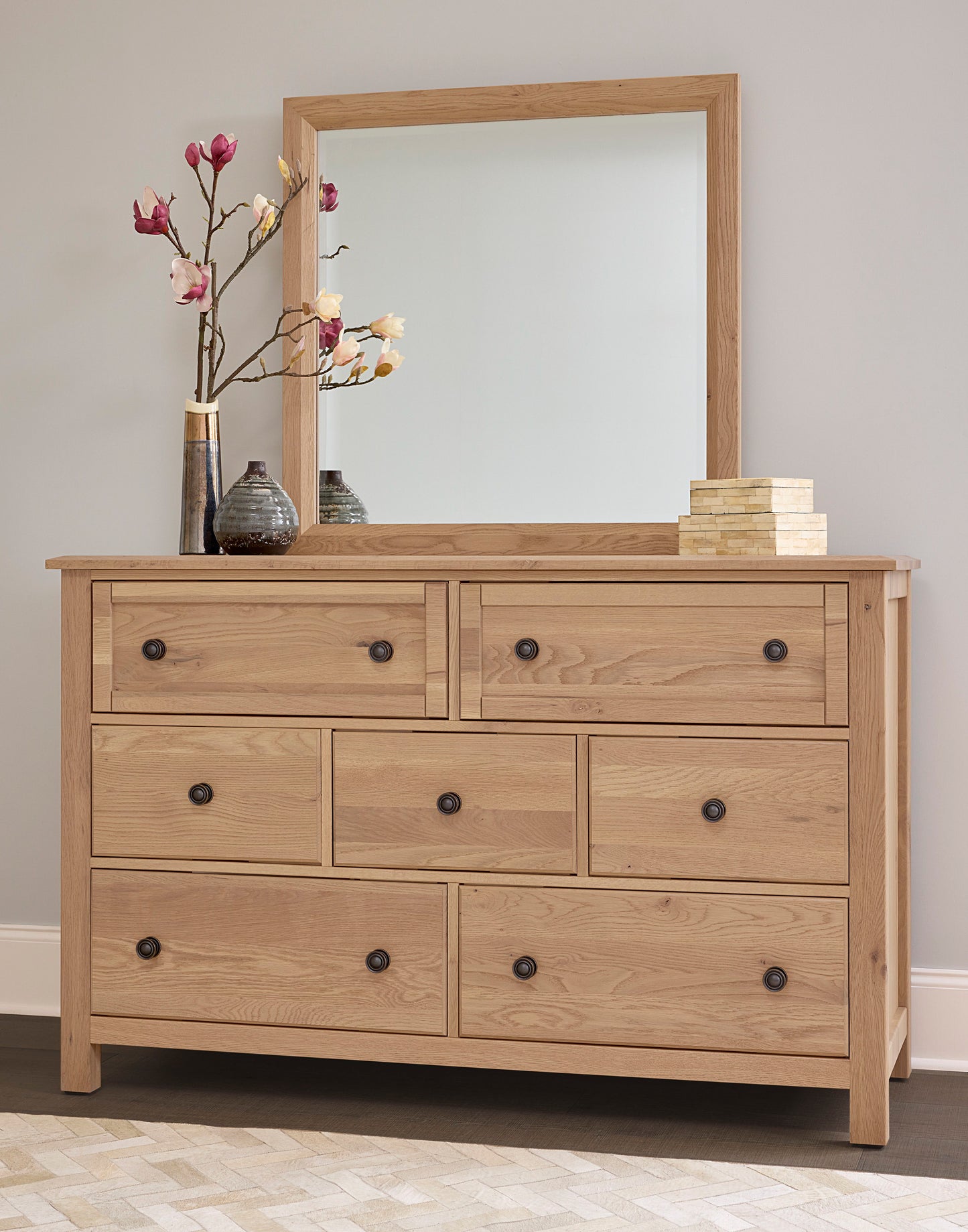 Custom Express - Dresser 7 Drawers