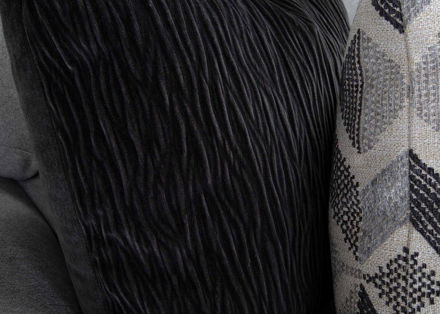 960 Casey Pebble Cleo Collection