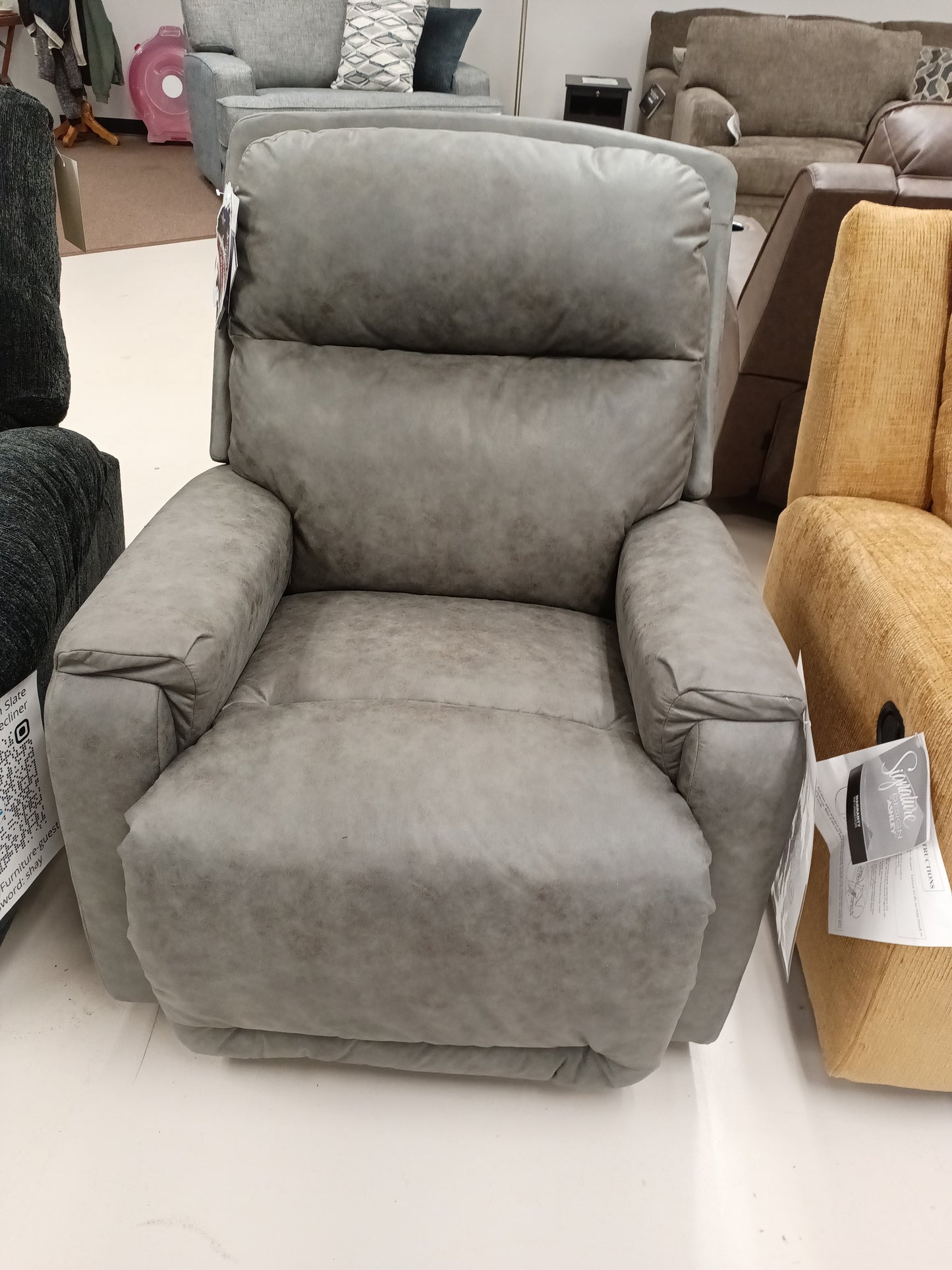 Derek 6N57/20173 Greystone Rocker Recliner