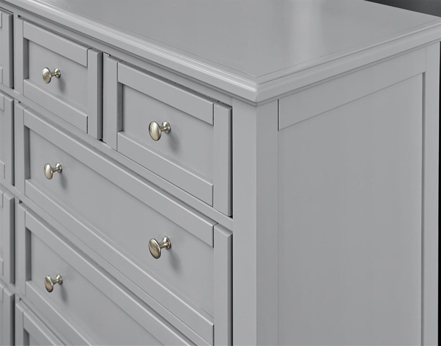 Vaughan-Bassett Bonanza Triple Dresser in Gray