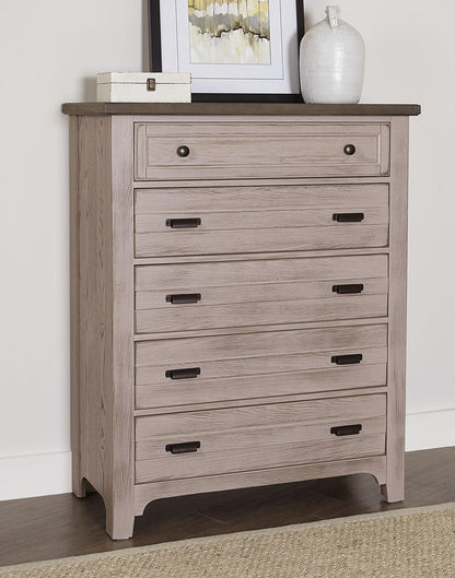 Vaughan-Bassett Bungalow 5 Drawer Chest in Dover