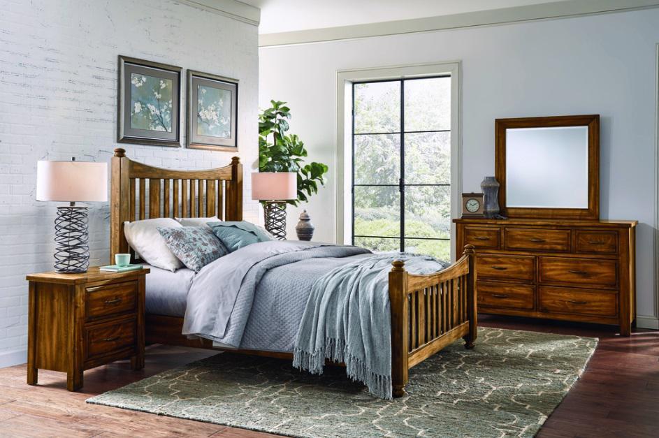 Vaughan-Bassett Maple Road King Slat Poster Bed  in Antique Amish