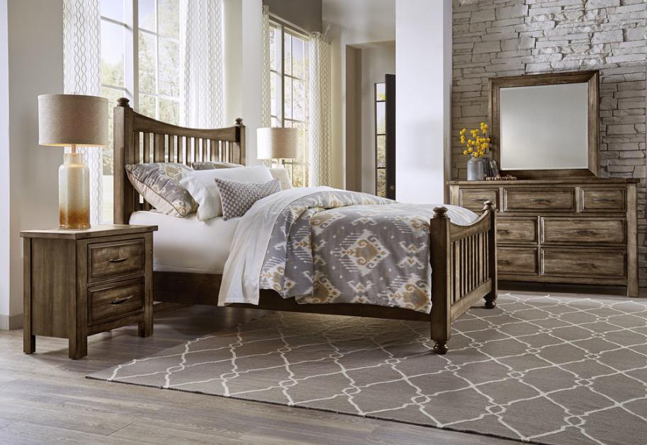 Vaughan-Bassett Maple Road King Slat Poster Bed  in Maple Syrup