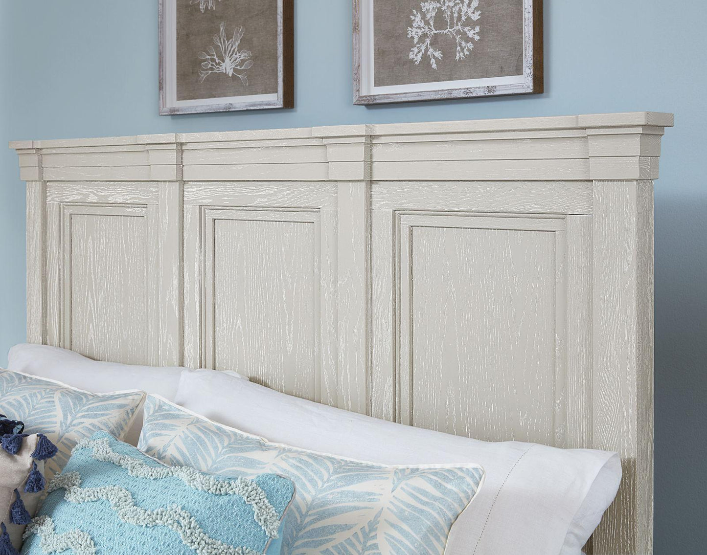 Vaughan-Bassett Passageways Oyster Grey California King Mansion Bed in Grey