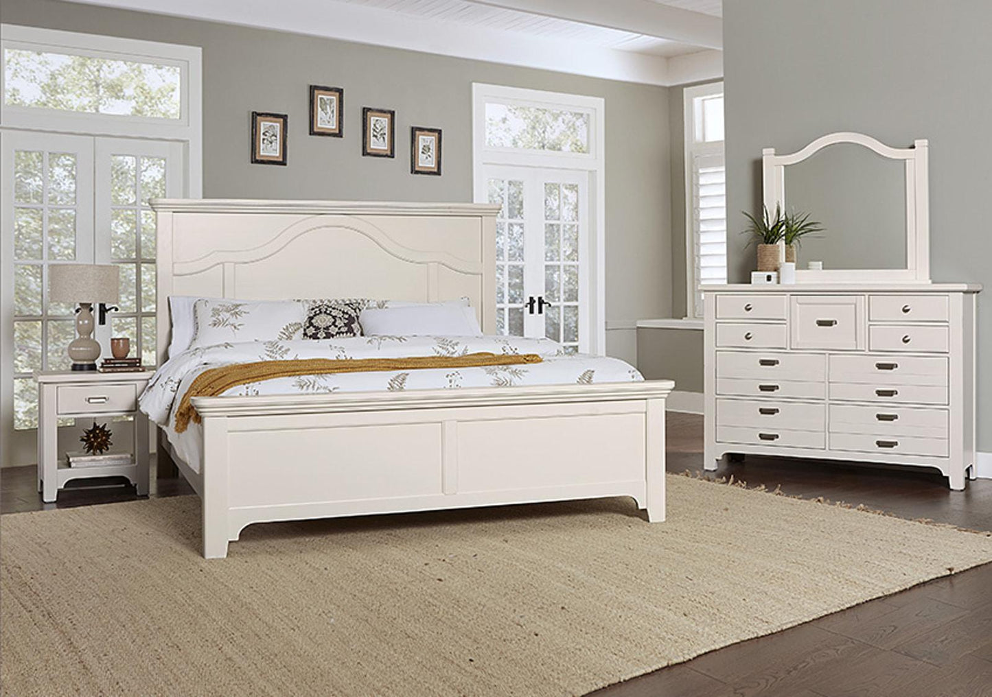 Vaughan-Bassett Bungalow King Mantel Panel Bed in Lattice