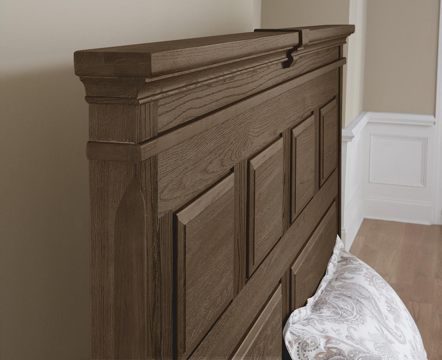 Vaughan-Bassett Heritage King Mansion Bed with Storage Footboard in Cobblestone Oak