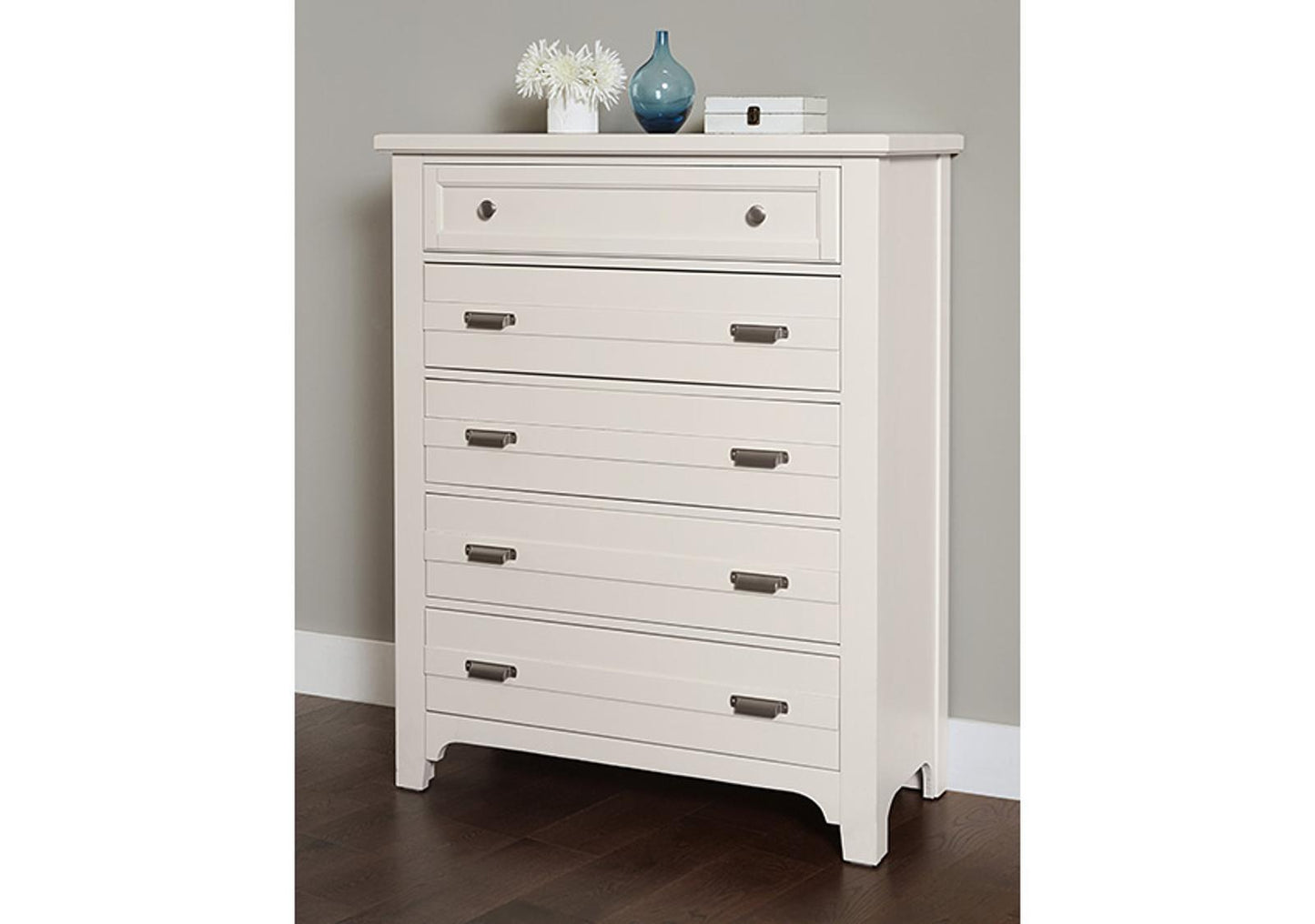 Vaughan-Bassett Bungalow 5 Drawer Chest in Lattice