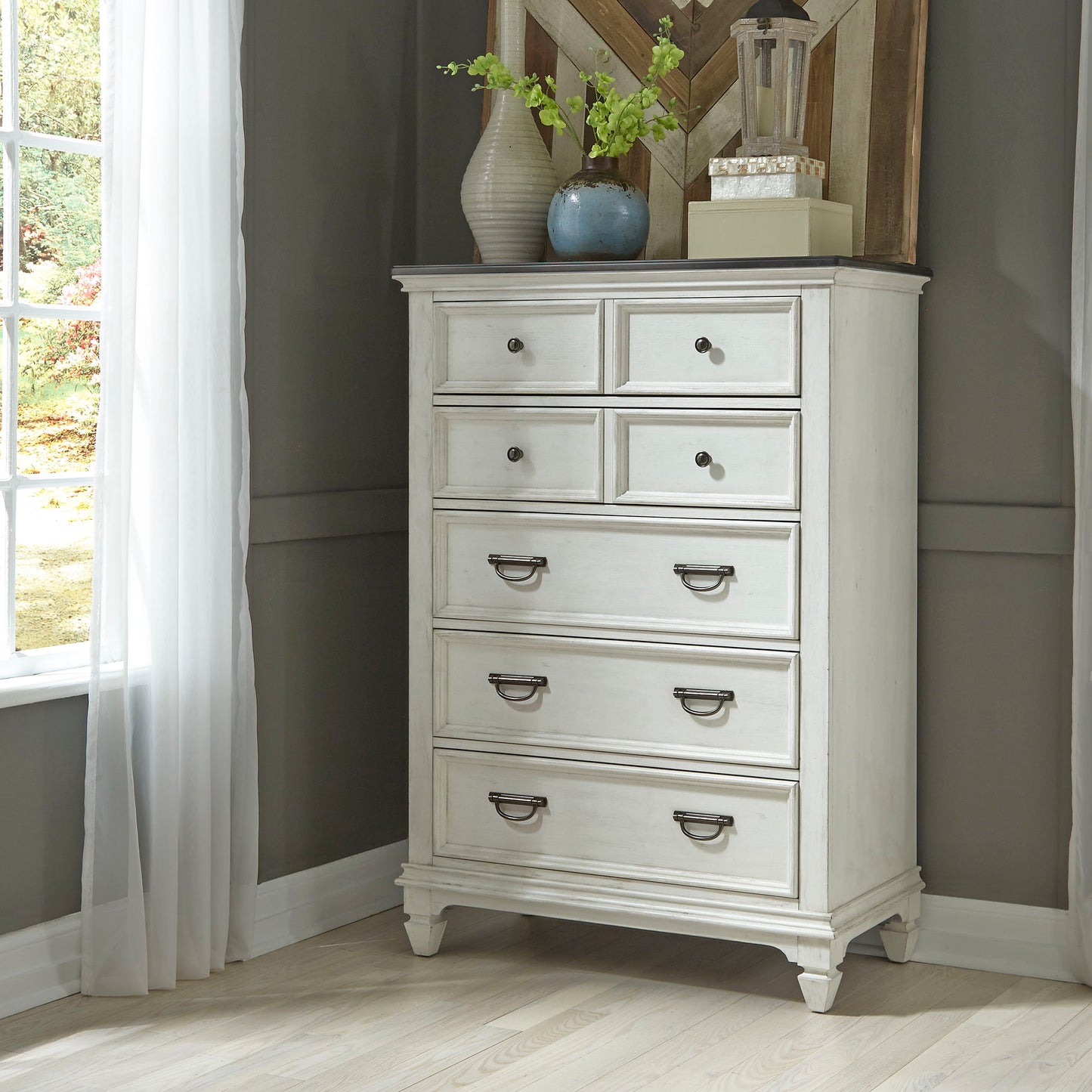 Allyson Park - Drawer Chest