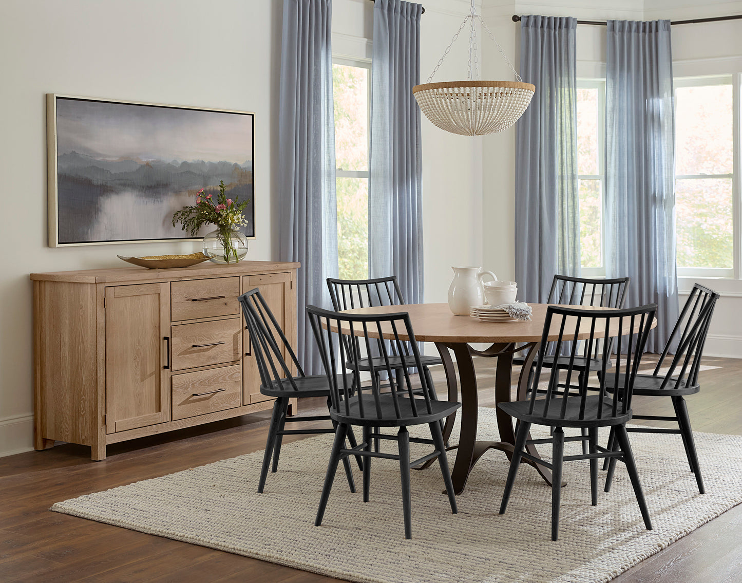 Dovetail - Solid American Oak - Round Table With A Metal Pedestal